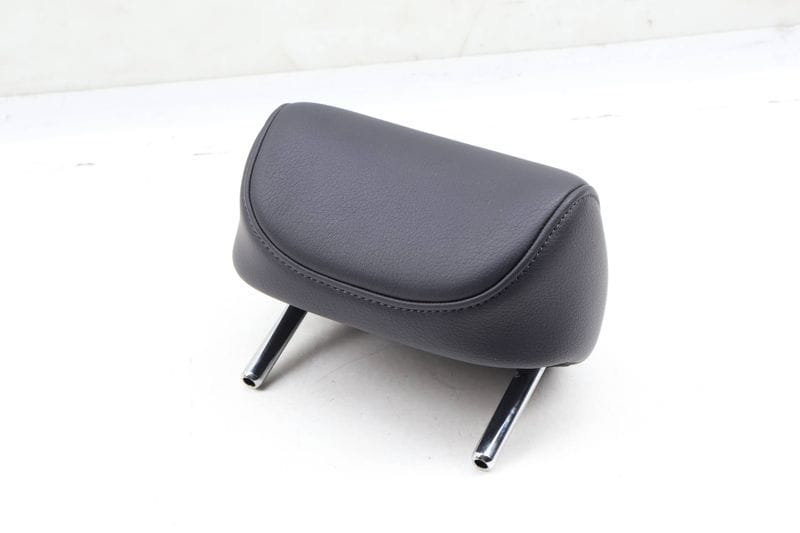Center Headrest / Head Rest 8U0885905M — Used (SKU 641811)