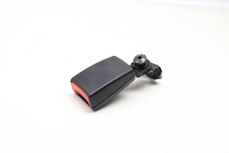 Seatbelt / Seat Belt Buckle Receiver 4G8857739 — Used (SKU 642016)