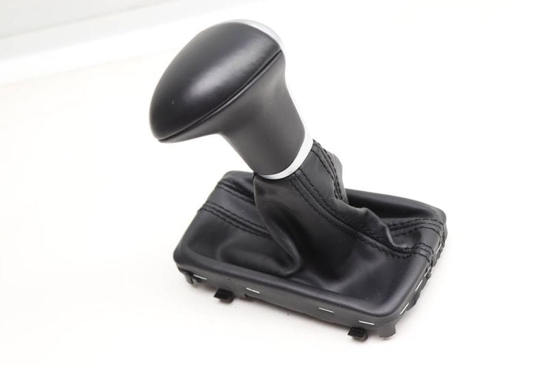 Automatic Shifter Knob w/ Boot 8K1713139R — Used (SKU 574007)
