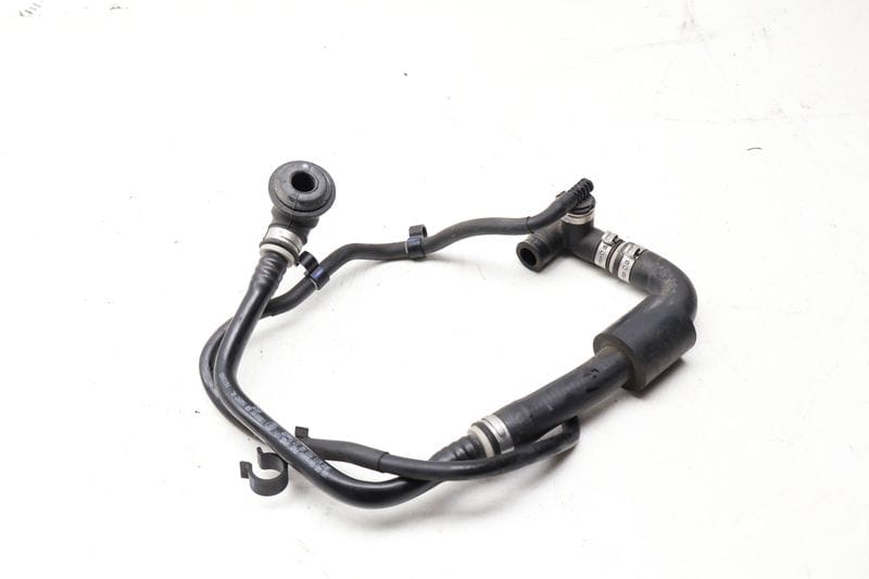 Brake Booster Vacuum Hose / Line 8R0611931AE — Used (SKU 661504)