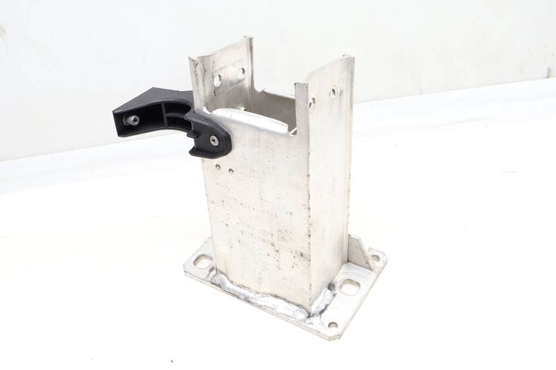 Bumper Shock / Impact Beam 8R0807133A — Used (SKU 661390)