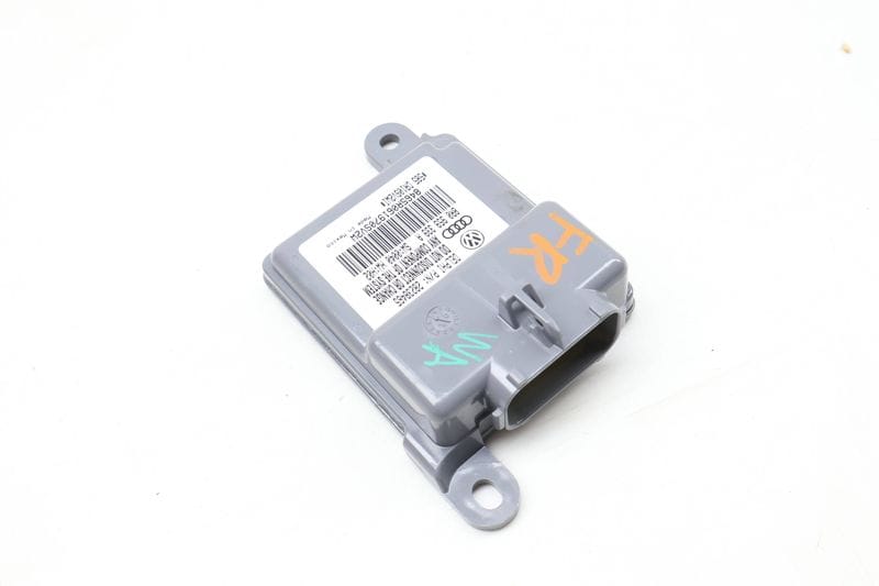 Seat Occupant Detection Module 8R0959339A — Used (SKU 622539)