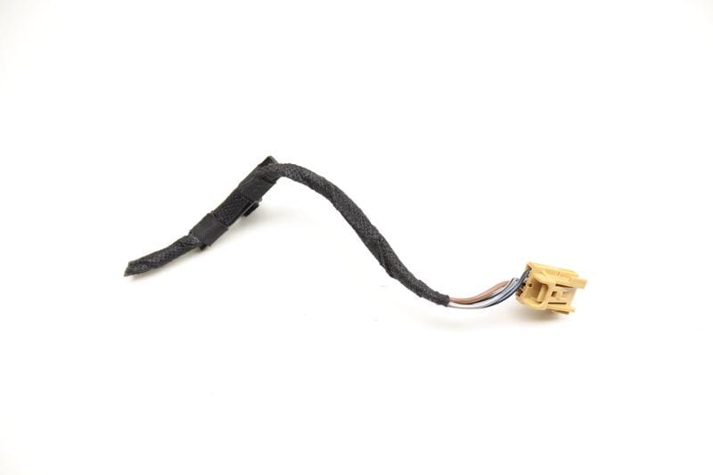 LED Tail Light / Lamp Wiring Connector / Pigtail — Used (SKU 573952)