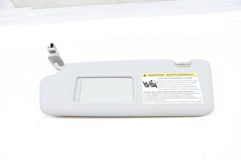 Sun Visor / Mirror 8U0857551F — Used (SKU 661184)