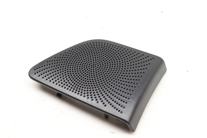 Door Tweeter Speaker Grille / Cover 8R0035409A — Used (SKU 455222)