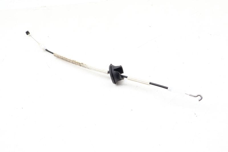 Interior Door Handle Release / Bowden Cable 8R0839085B — Used (SKU 661556)