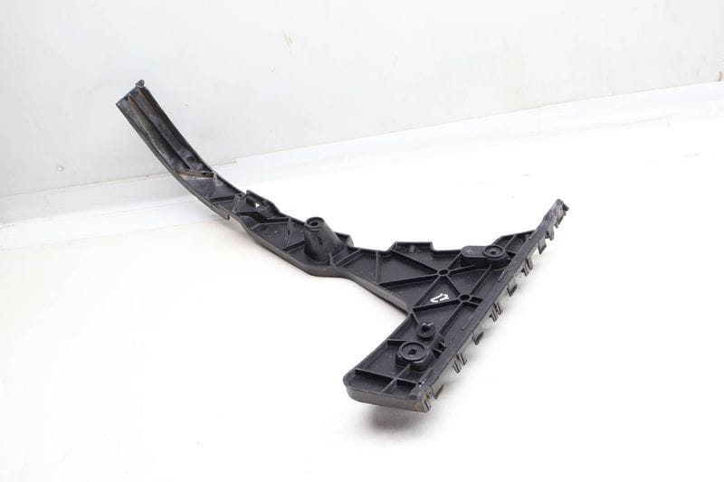 Bumper Guide / Bracket 8R0807454B — Used (SKU 661354)