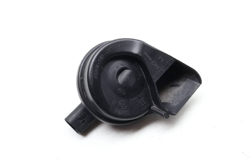 Horn (LOW Tone / FREQUENCY) 8T0951221 — Used (SKU 661414)