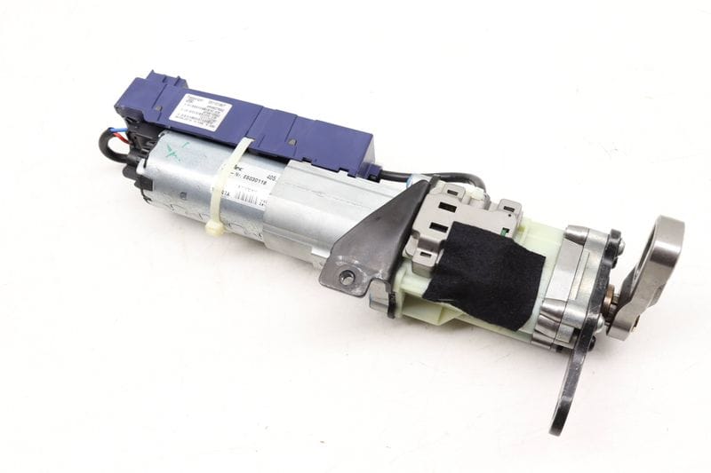 Trunk / Hatch Drive Unit Motor 8R0827852D — Used (SKU 455371)