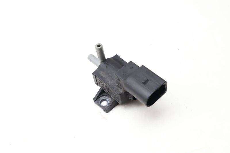 Solenoid Valve 06F906283F — Used (SKU 622647)