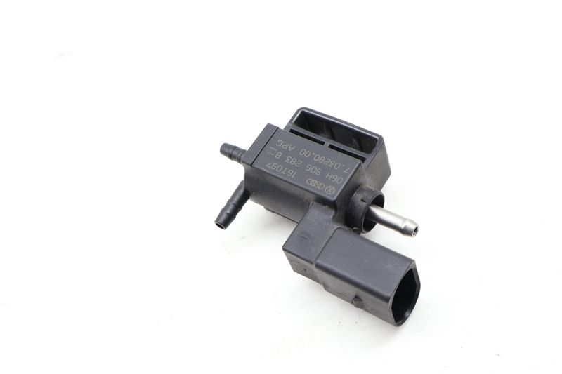 Solenoid Valve 06H906283B — Used (SKU 661445)
