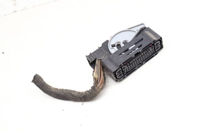 ABS Pump / Module Wiring Connector Plug / Pigtail 5Q0973374 — Used (SKU 705090)