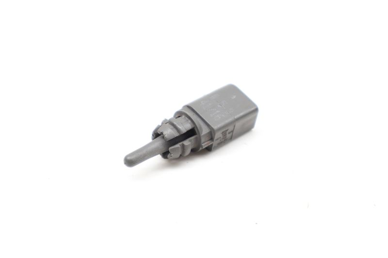 Ambient Air Temperature Sensor 8Z0820535A — Used (SKU 731530)