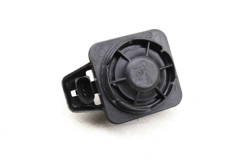 Anti-Theft Alarm Horn / Siren 5Q0951605A — Used (SKU 550881)