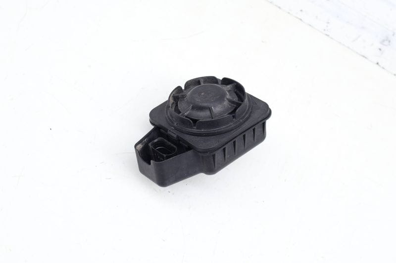 Anti-Theft Alarm Horn / Siren 5Q0951605A — Used (SKU 704899)