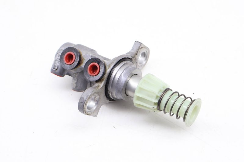 Brake Master Cylinder 4M0611021A — Used (SKU 692866)
