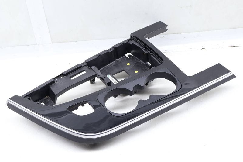 Center Console Trim / Panel 4M1864241H — Used (SKU 646931)