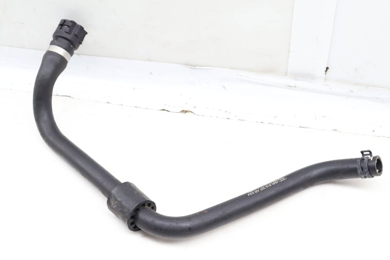 Coolant Hose / Line 4M0819337AR — Used (SKU 647186)