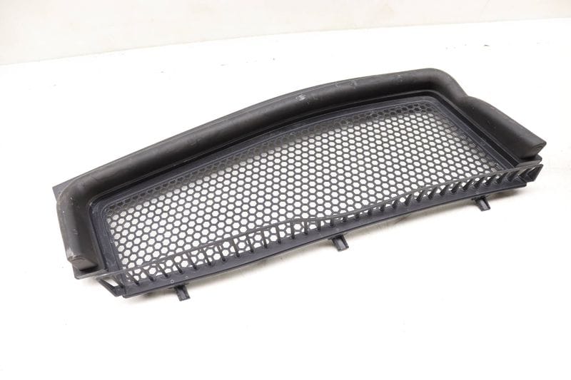 Cowl / Firewall Cover Grille 4M1819154A — Used (SKU 550906)