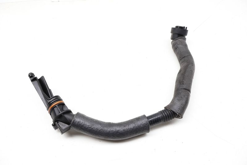Cylinder Head Tube / PCV Breather Hose 06E103226A — Used (SKU 731845)