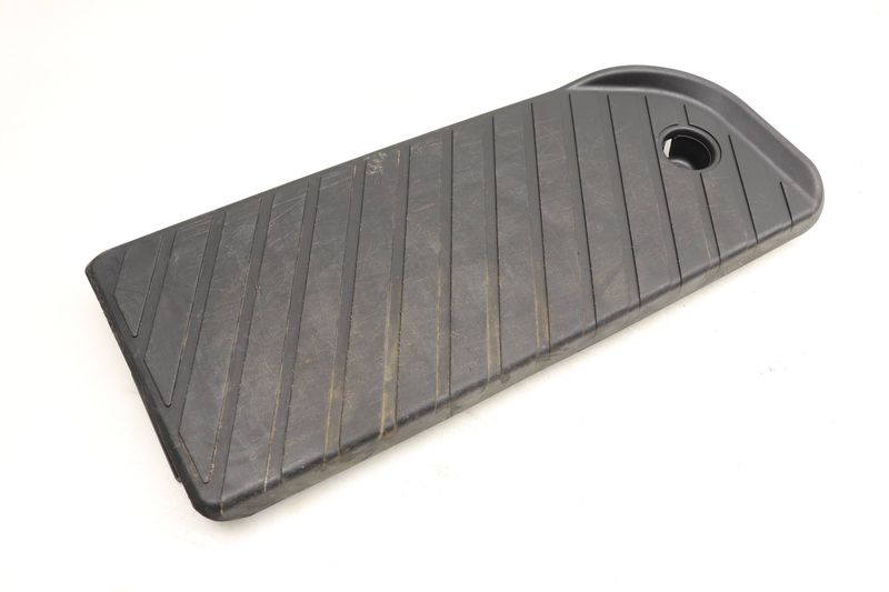 Dead Pedal / Foot Rest Cover 4M1864777A — Used (SKU 532195)