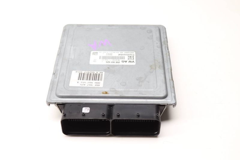 ECU / ECM / Engine Control Module 4M0907551A — Used (SKU 601334)