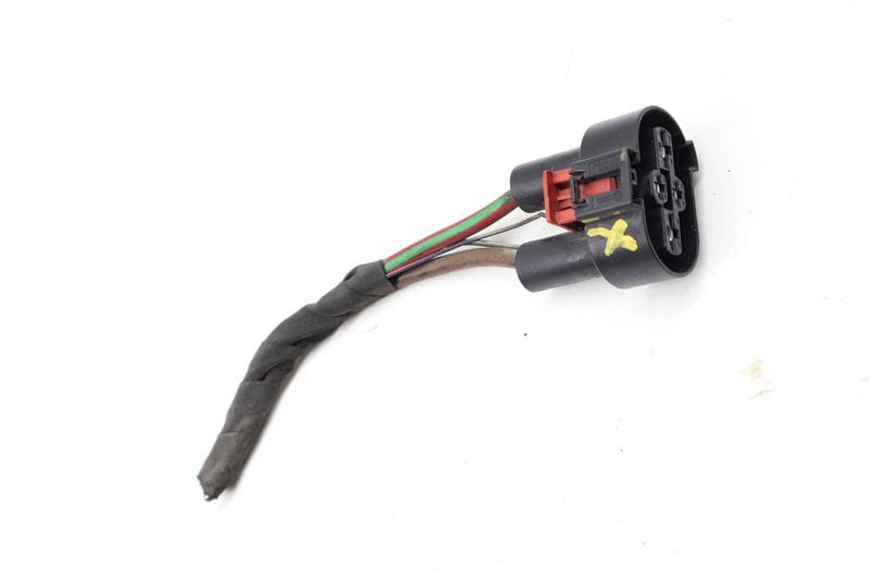 Electric Fan Wiring Harness Connector / Pigtail 1K0906234A — Used (SKU 731891)