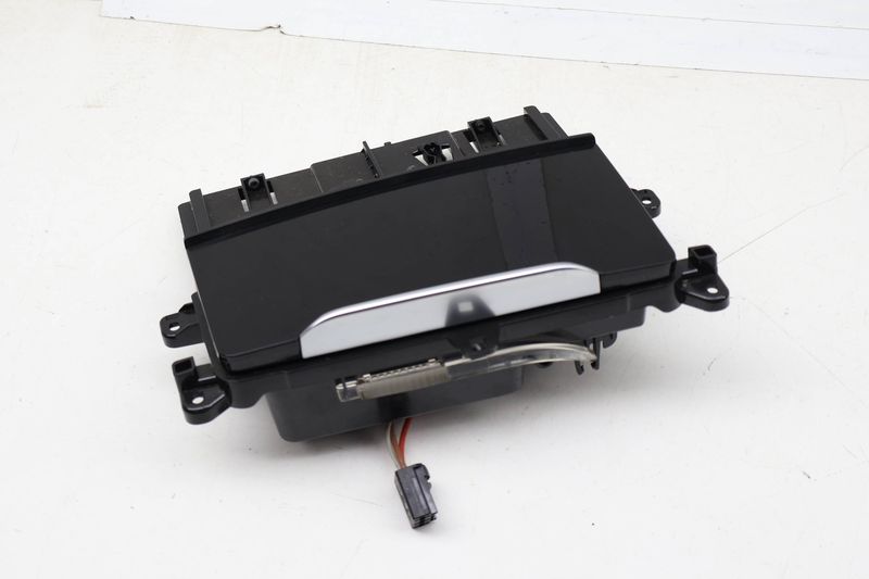 Center Console Storage Bin / Tray 4M1863273B — Used (SKU 731565)