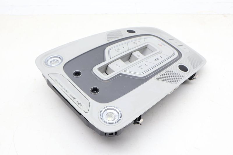 Dome Reading Light / Sun Roof Switch 4M0947135CP — Used (SKU 692708)