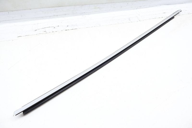 Exterior Door Window Slot Seal / Trim 4M0853283 — Used (SKU 704992)