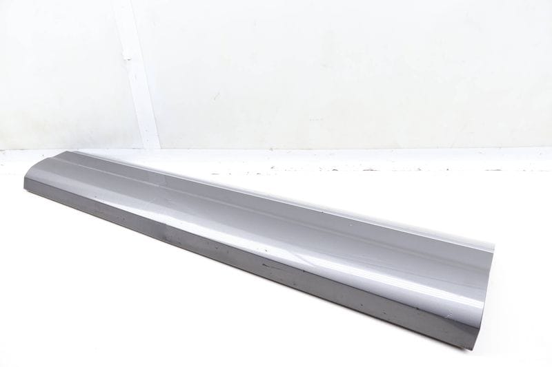 Lower Door Molding / Blade 4M0853959G — Used (SKU 647067)