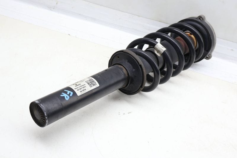 Strut Shock / Spring Assembly 4M0413031T — Used (SKU 692874)