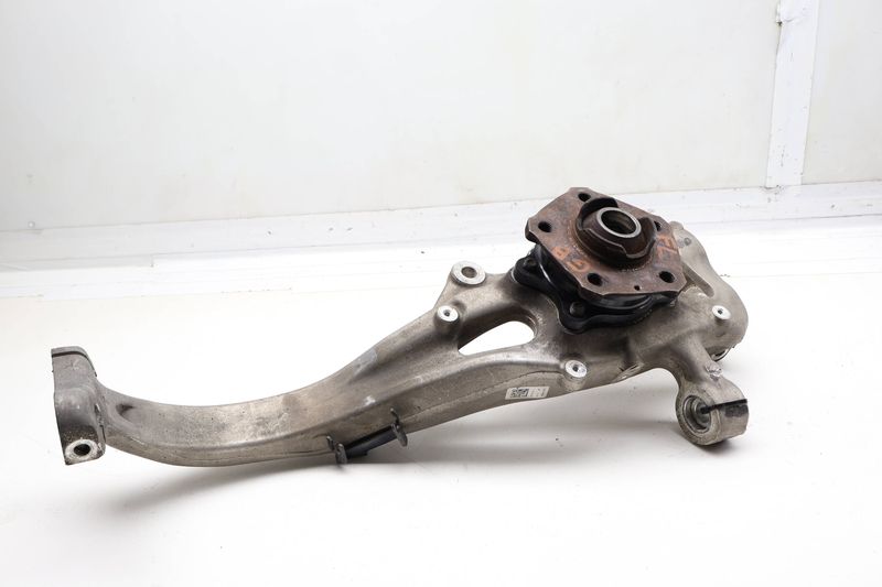 Spindle Knuckle w/ Wheel Bearing 4M0407241J — Used (SKU 731786)