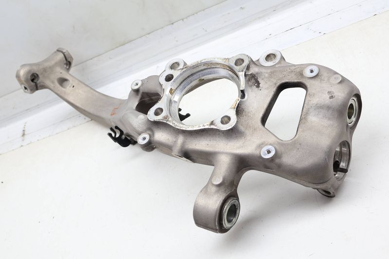 Spindle Knuckle / Wheel Bearing Housing 4M0407241J — Used (SKU 705094)