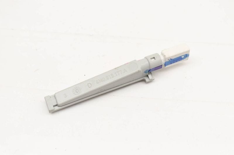 Door Panel Illumination / Light Bar 4M0919177A — Used (SKU 532396)