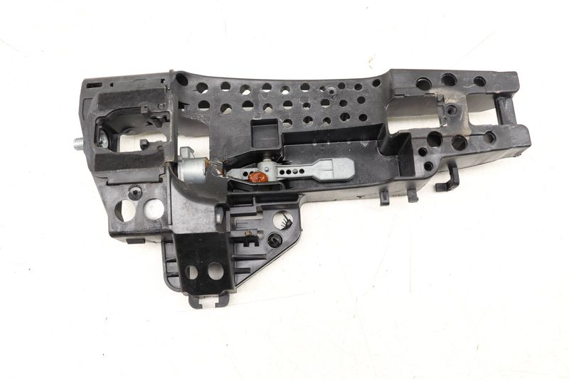 Exterior Door Handle Bracket 4M0837886A — Used (SKU 532276)