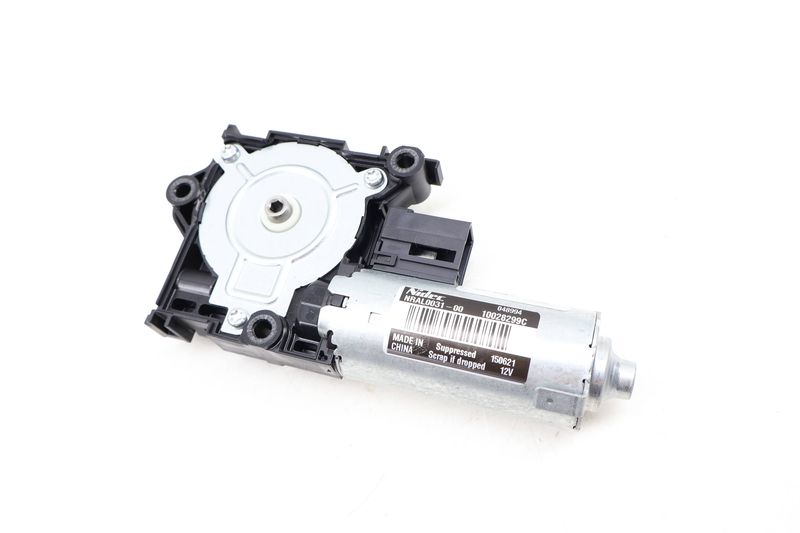 Sunroof / Sun Roof Motor 4M0959591 — Used (SKU 647229)