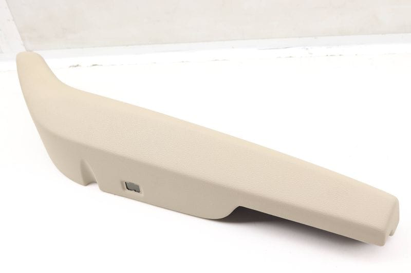 Door Panel Armrest / Arm Rest 4M0867166 — Used (SKU 601189)
