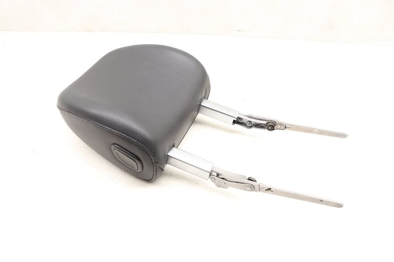 Headrest / Head Rest 4M0881902D — Used (SKU 532026)