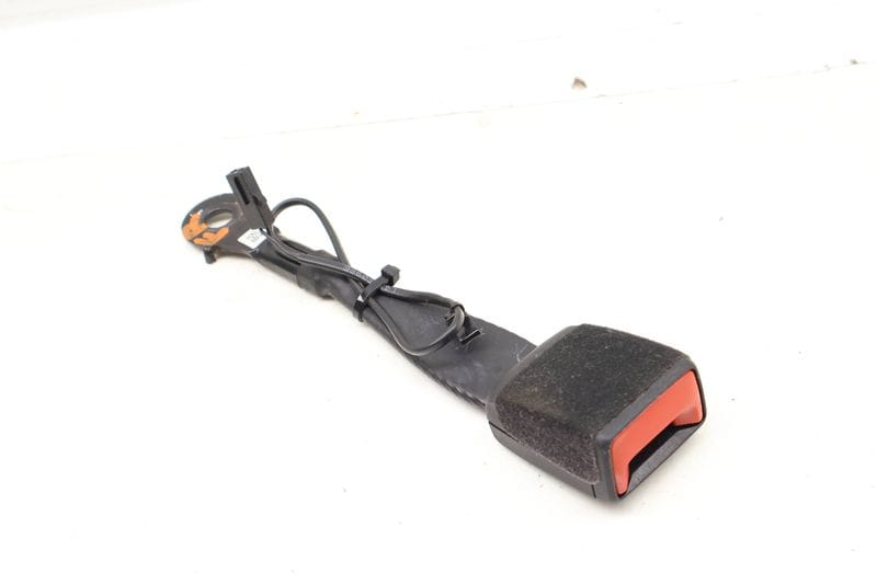 Seat Belt Buckle / Receiver 8W0857755A — Used (SKU 692737)