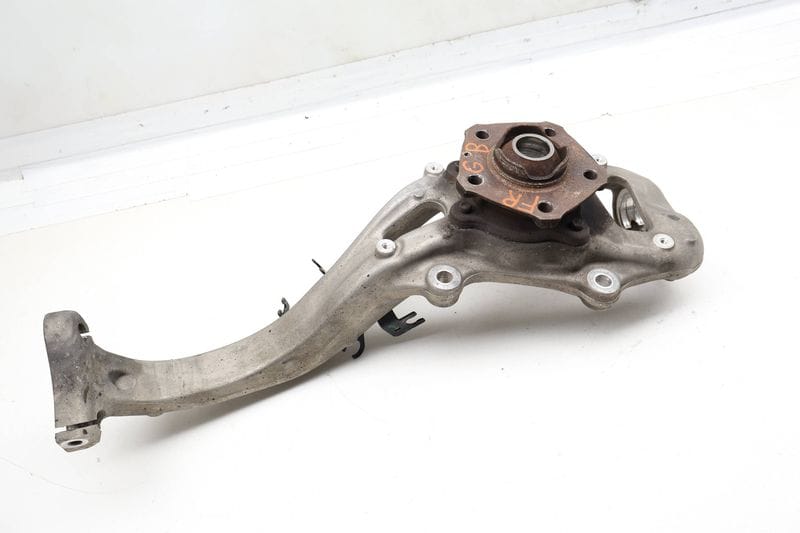 Spindle Knuckle w/ Wheel Bearing 4M0407242J — Used (SKU 731787)
