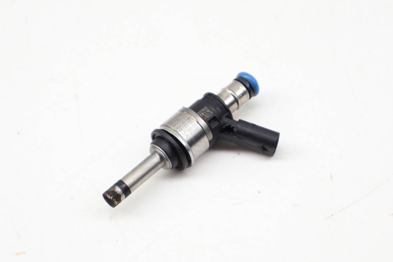 Fuel Injector 06C906036G — Used (SKU 731460)