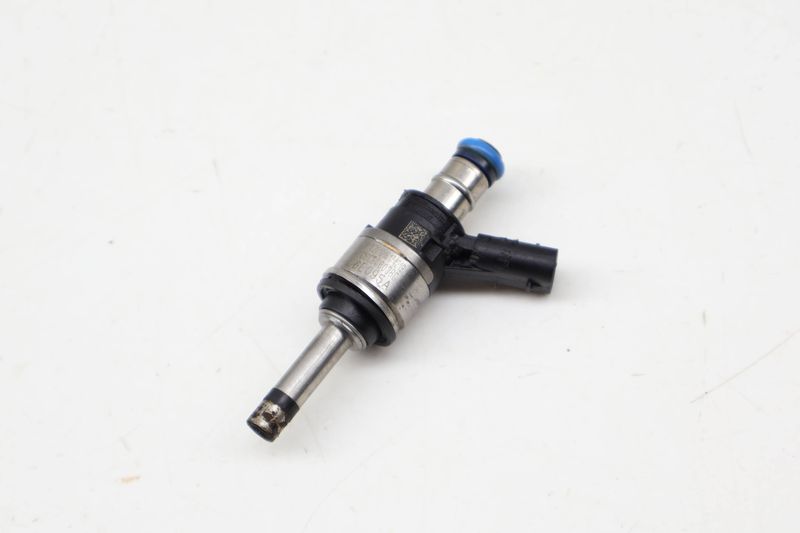 Fuel Injector 06C906036G — Used (SKU 731461)