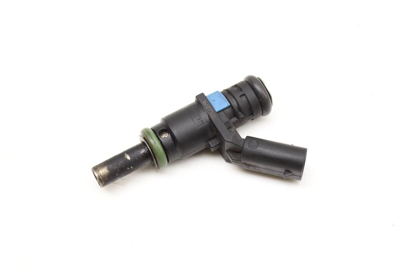 Fuel Injector 06E906031A — Used (SKU 601578)