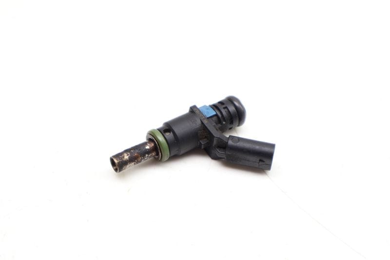 Fuel Injector 06E906031A — Used (SKU 704929)