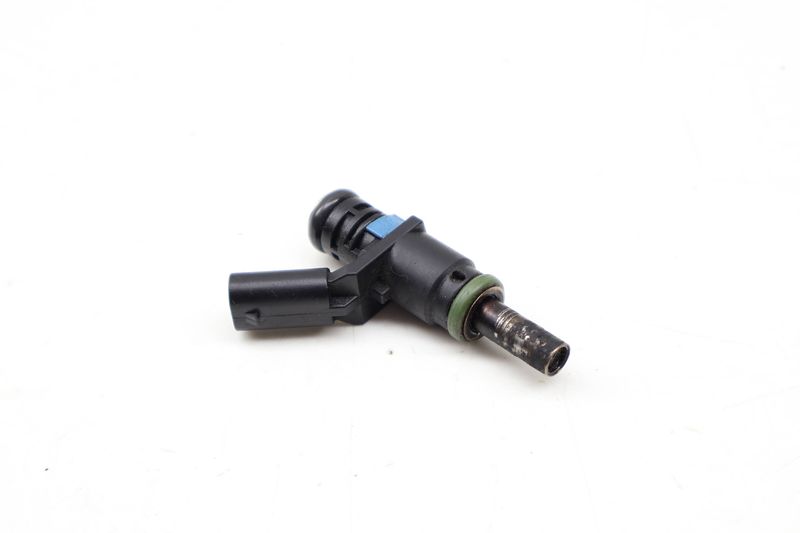 Fuel Injector 06E906031A — Used (SKU 731500)