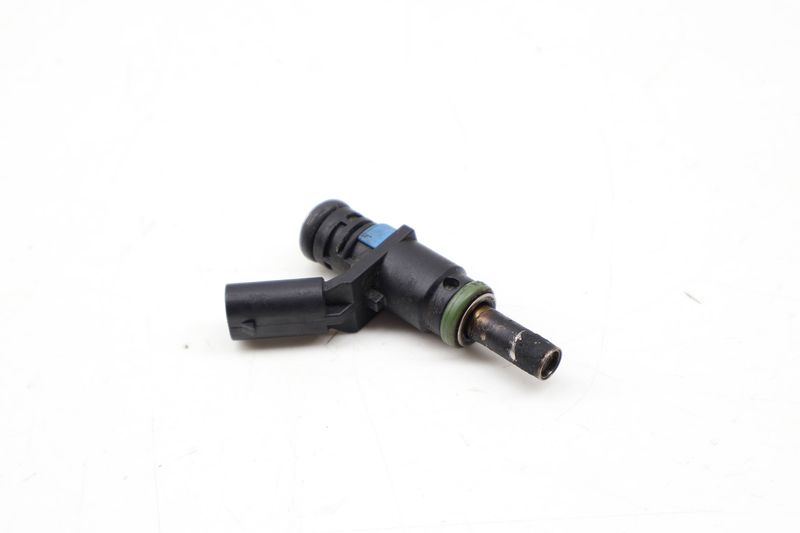 Fuel Injector 06E906031A — Used (SKU 731501)