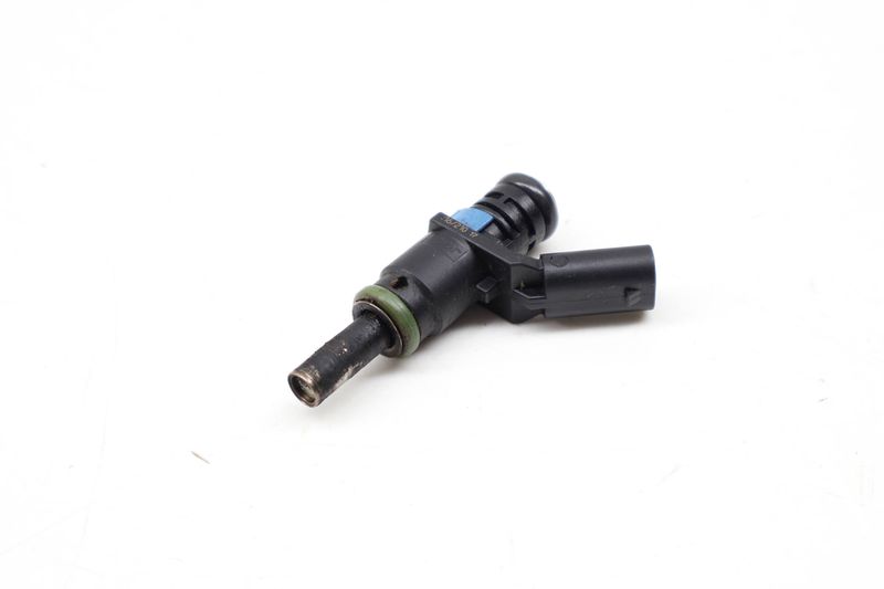 Fuel Injector 06E906031A — Used (SKU 731503)