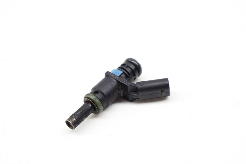 Fuel Injector 06E906031A — Used (SKU 731504)