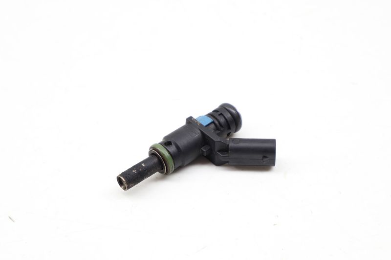 Fuel Injector 06E906031A — Used (SKU 731505)